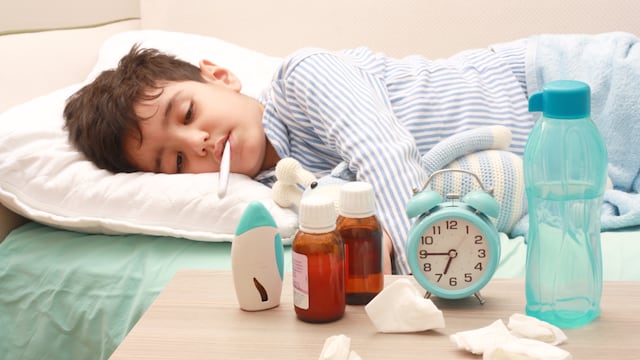 ¿Cuándo debes preocuparte por la fiebre de tu hijo? Especialistas revelan claves