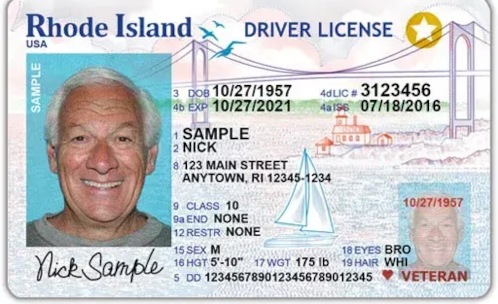 Este es un ejemplo de una licencia de conducir con REAL ID (Foto: DHS)