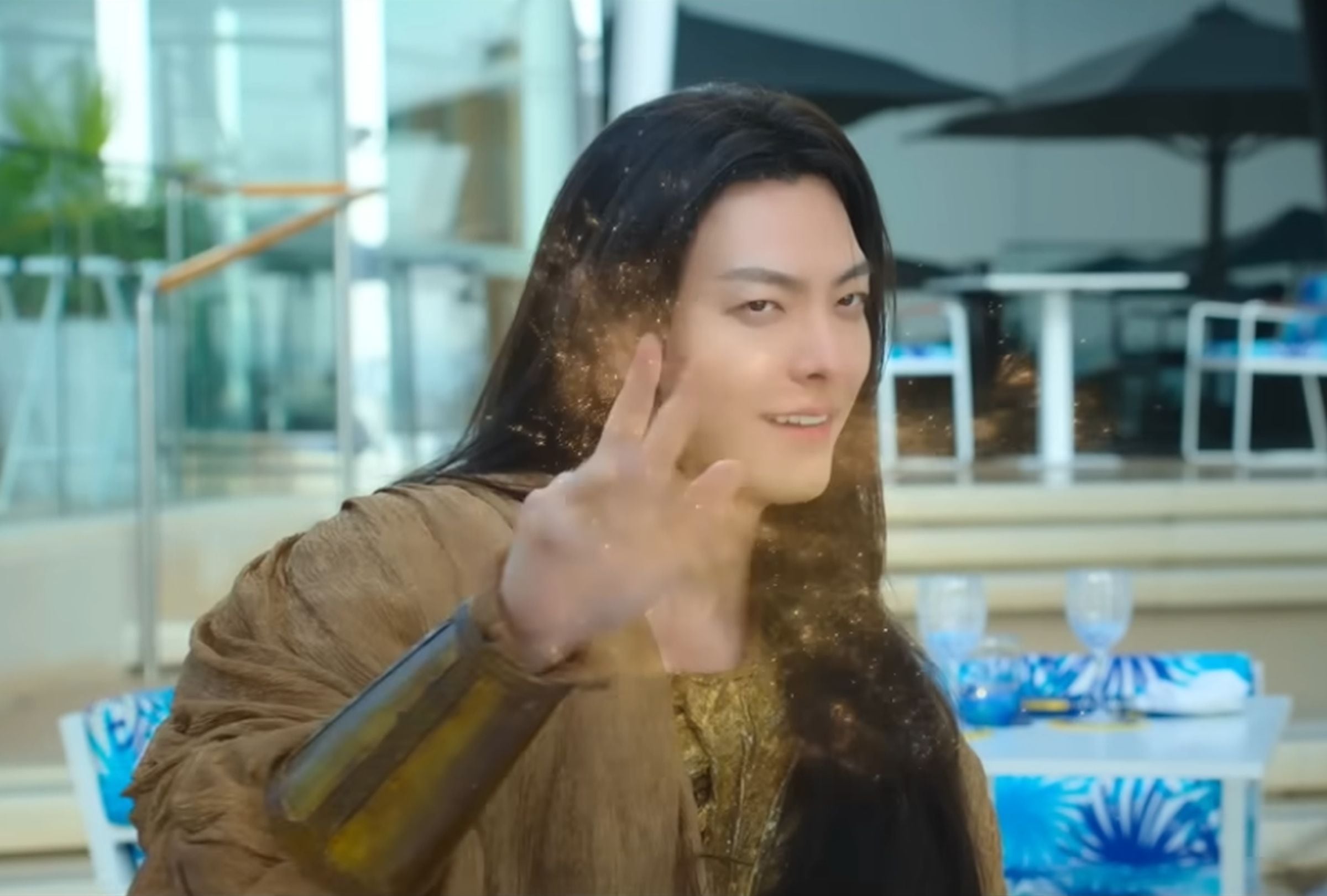 Kim Woo-bin interpreta al genio Iblis en la serie surcoreana "El genio y los deseos" (Foto: Netflix)