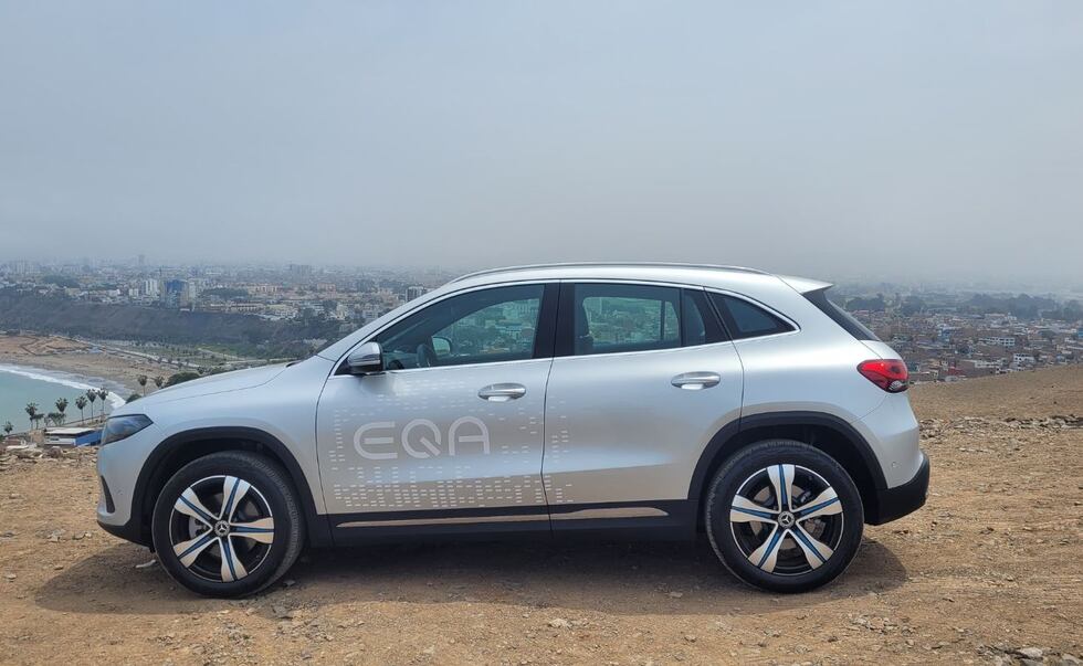 El EQA es un SUV compacto que mide 4,46 metros de largo. (Foto: Fernando Roca Canales)