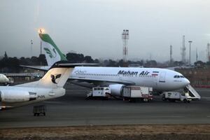 Irán reabre el espacio aéreo en centro y oeste del país, pero Teherán continúa cerrado