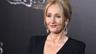J.K. Rowling critica a entrenadora transgénero de fútbol y recibe cuestionamientos en redes sociales