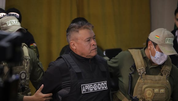 El destituido jefe militar del Ejército de Bolivia, Juan José Zúñiga, tras ser detenido por ser parte de una toma de militares de la sede del Gobierno de Bolivia, en La Paz, el 26 de junio de 2024. (Foto de EFE)
