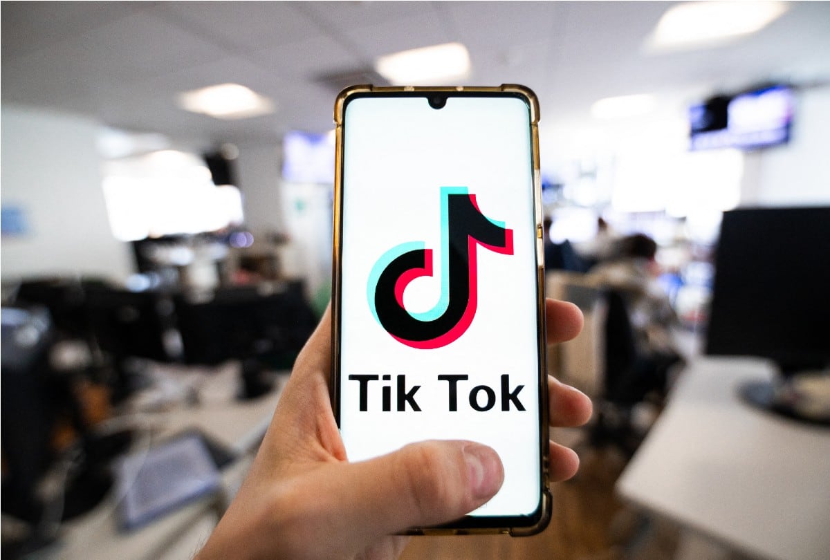 Es probable que TikTok desaparezca el 19 de enero de las tiendas de aplicaciones de Google Play y App Store. | Crédito: Antonin UTZ / AFP