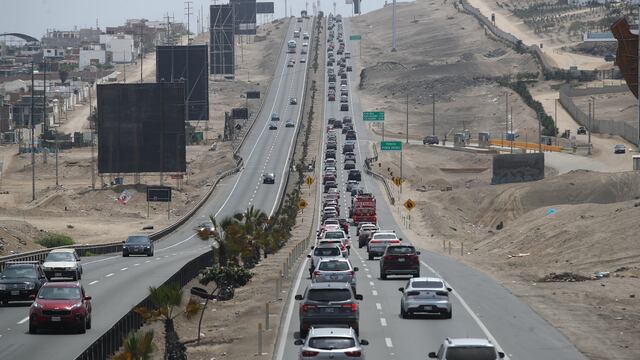 Más de 15 kilómetros de cola en la Panamericana Sur: así fue el retorno de vehículos a Lima luego de Semana Santa