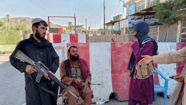 Los EE.UU. se van, los talibanes regresan: veinte años después, ya están listos para retomar el poder en Afganistán
