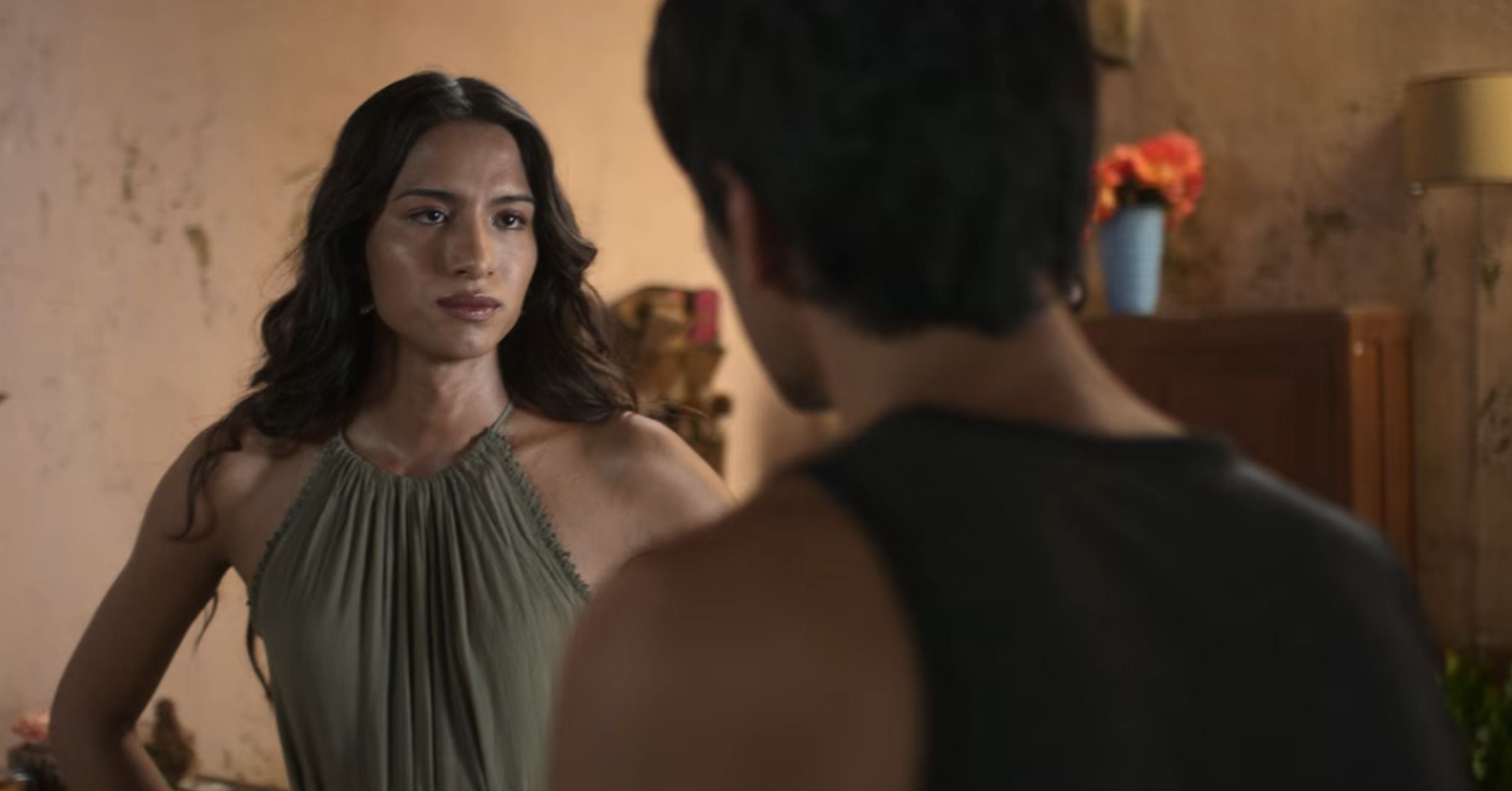 Erik se siente confundido. ¿Qué siente realmente por Sicarú? (Foto: El secreto del río / Netflix)