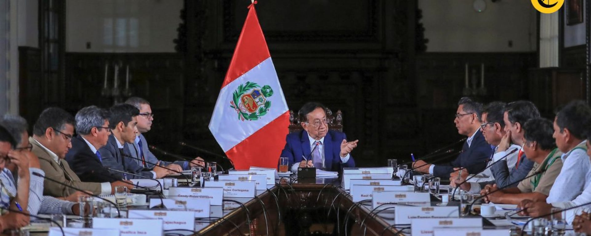 Balcázar empodera a mineros informales y les abre las puertas de Palacio: Los peligros de esta cercanía