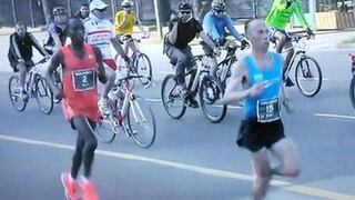 Insólito: confunden a atleta ganador con un intruso en maratón