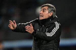 “Ibáñez perdió su poca credibilidad” y “los dirigentes de la FPF deben tomar un avión y que no vuelvan más”: El sector más crítico con Videna analiza el futuro de Perú