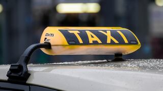 Usar tu auto para hacer taxi: primero tienes que hacer un cambio de placa