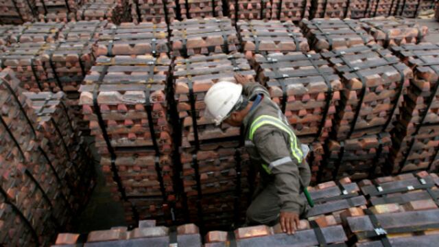 MEF: el cobre es un riesgo para la economía