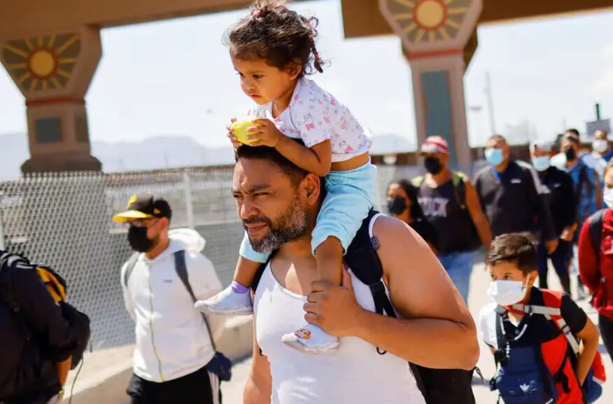 Esta protección se basa en las condiciones extraordinarias y temporales en Venezuela, que dificultan el regreso seguro de sus ciudadanos (Foto: AFP)