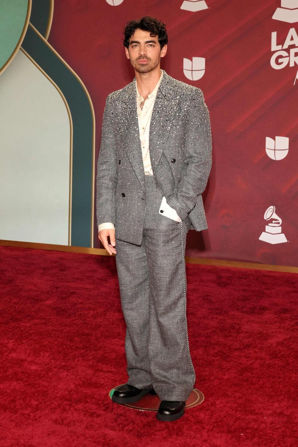 El músico de 35 años acaba de lanzar el álbum "Music for People Who Believe in Love" con temas como "Work it Out". (Foto: Agencias)