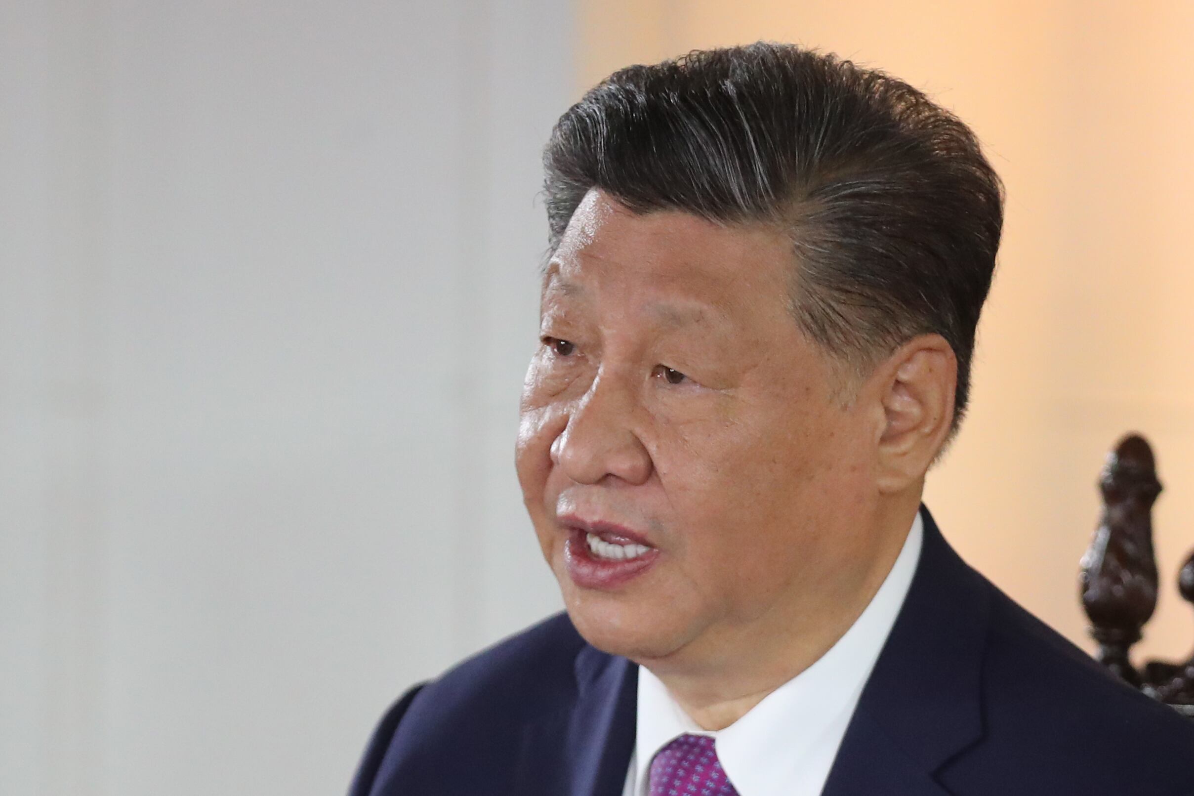 El presidente de China, Xi Jinping, habla durante la inauguración del megapuerto de Chancay, este jueves, en el Palacio de Gobierno, en Lima (Perú). (Foto: EFE/ Paolo Aguilar)