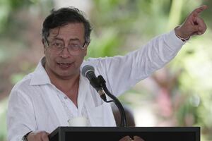 Petro considera “una derrota de Colombia” la muerte de opositor Uribe Turbay tras atentado