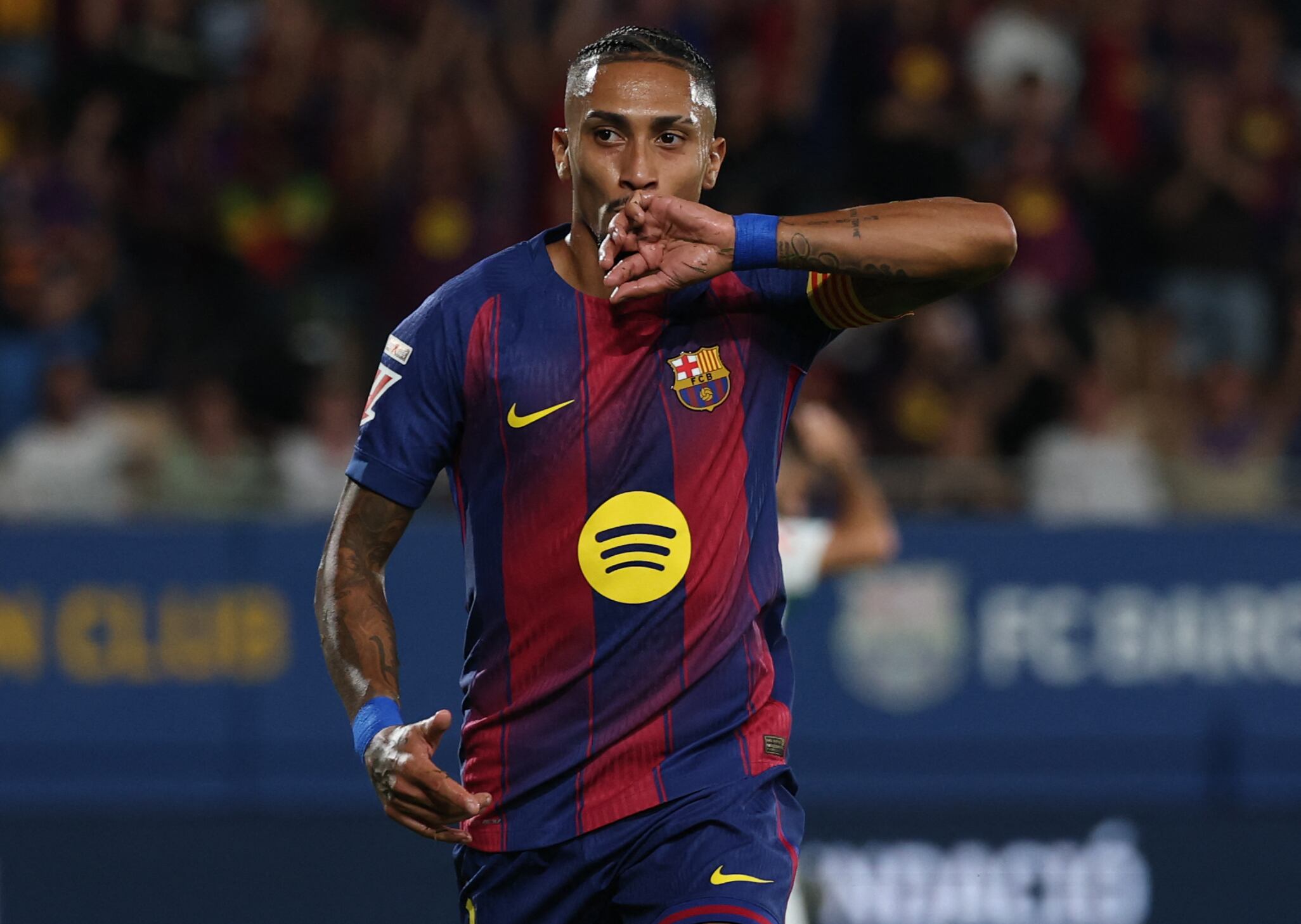 Repasa qué canales transmiten en directo el partido de Barcelona vs. Sevilla ONLINE por la fecha 8 de LaLiga desde el Estadio Ramón Sánchez-Pizjuán.