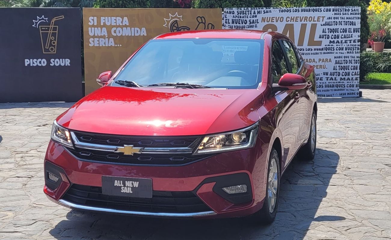 El Chevrolet Sail llega con nuevo look y con una carrocería más grande. (Foto: Fernando Roca)