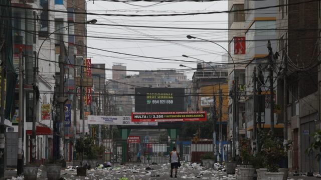 Año Nuevo: calles de distritos de la capital  amanecieron llenas de basura tras celebraciones | FOTOS