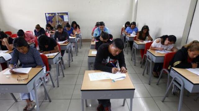 Fraude en prueba para nombramiento de maestros: Sutep considera que la Fenatep boicoteó el examen