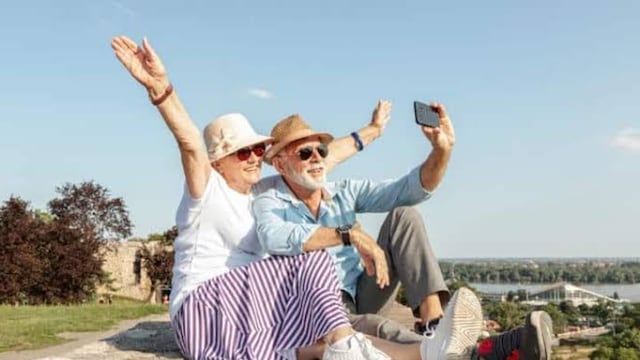 5 destinos para viajar cuando pasas los 60 años: muchos reconocen su seguridad y la calidad de vida