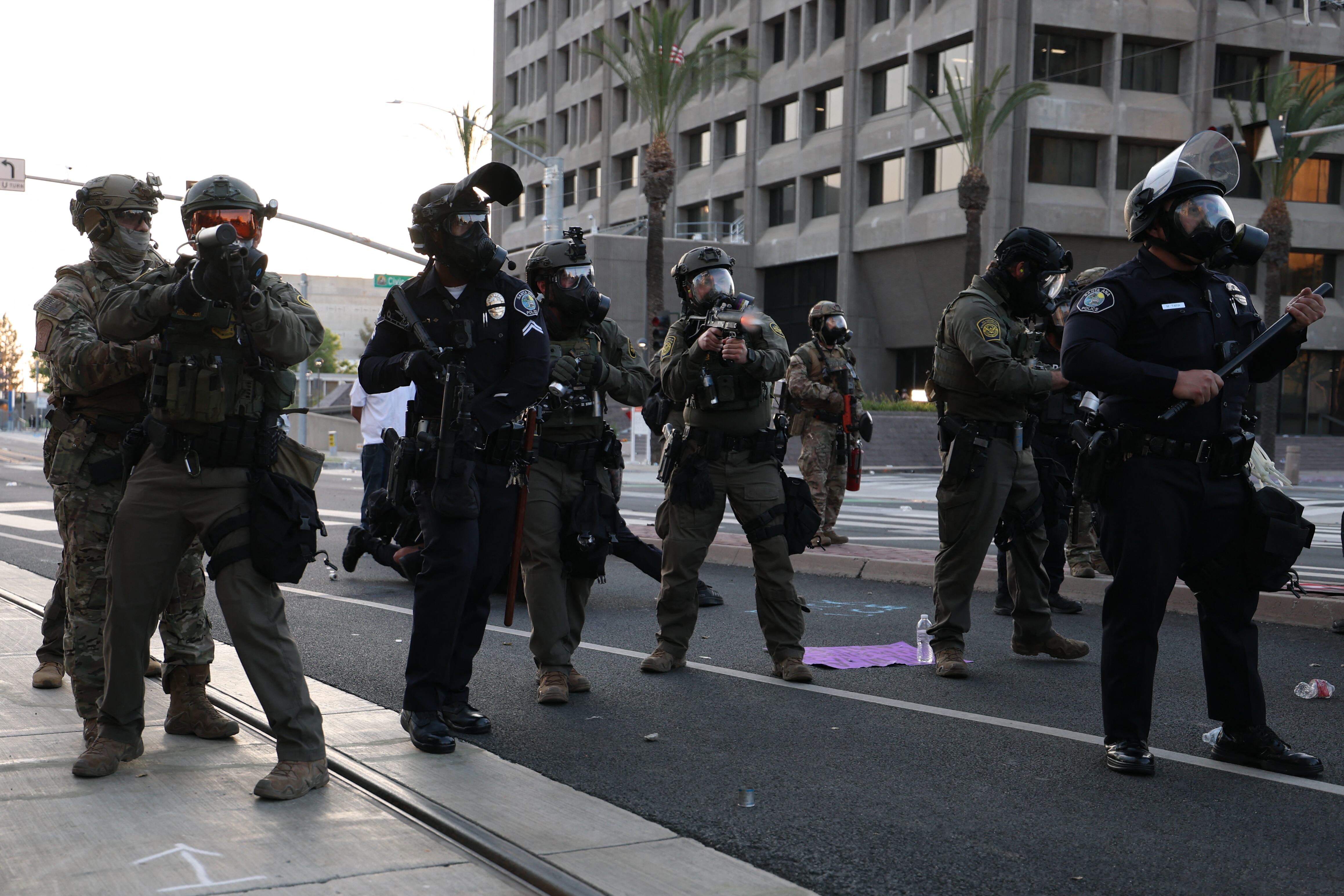 A principios de junio, existían 629 acuerdos entre las fuerzas del orden locales y el ICE (Foto: AFP)