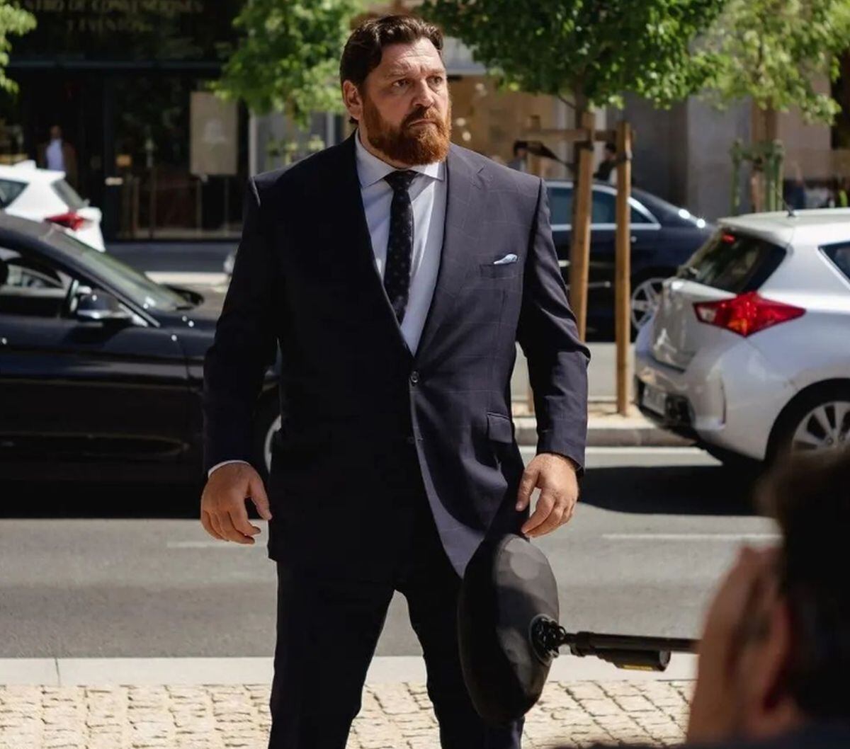 Hovik Keuchkerian en una escena de la "Reina Roja" (Foto: Amazon Prime video)