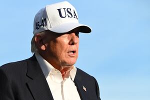 Donald Trump dice que Irán se ha retractado tras alcanzar acuerdos al menos en cinco ocasiones