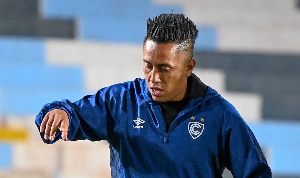 Pese a esta declaración, el mediocampista de Cienciano remarcó que defenderá la camiseta roja y buscará la victoria esta noche en Matute.