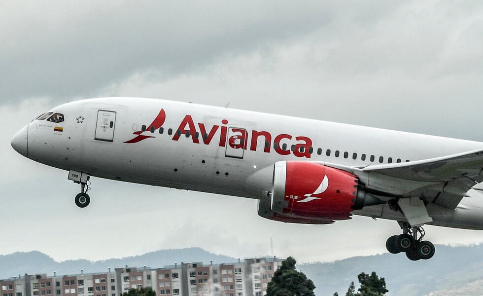 Venezuela amenaza a las aerolíneas internacionales con perder sus derechos de tráfico si no reanudan los vuelos al país. (AFP).