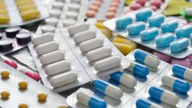 Gobierno emite decreto de urgencia para garantizar acceso a medicamentos genéricos esenciales