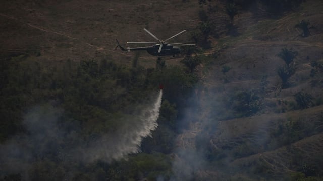 Fuerza Aérea y Ejército intensifican acciones para mitigar incendios forestales en Lambayeque, Cajamarca, Amazonas y Ucayali