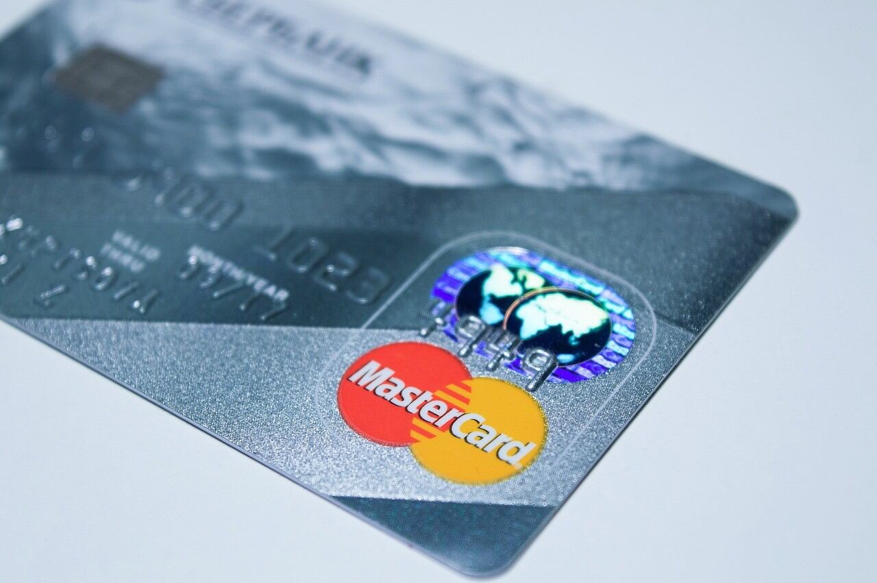 Mastercard aseguró que este cambio hará el proceso de pago en línea más fluido y seguro. Foto: GEC.