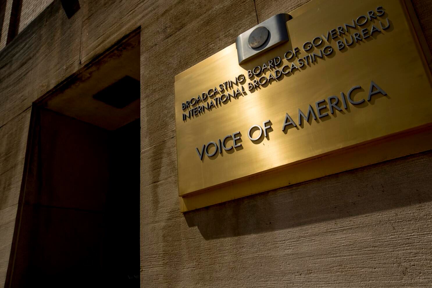 Voice of America es la emisora internacional más grande y antigua financiada por el gobierno federal de Estados Unidos (Foto: AFP)