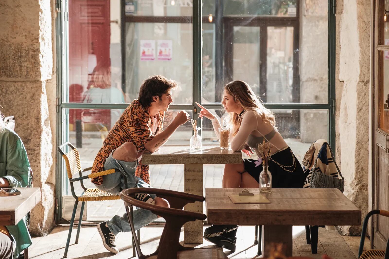 Anna Castillo y Álvaro Mel en una escena de Un cuento perfecto. Foto: Netflix