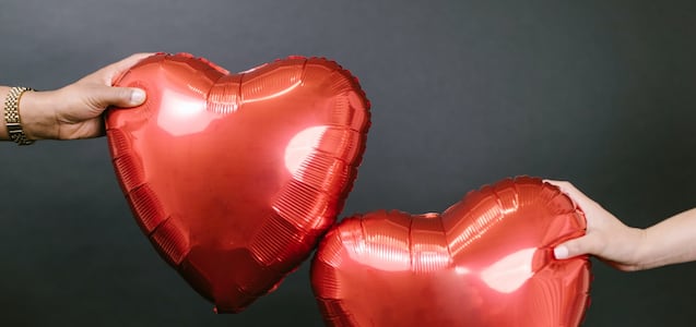 100 frases románticas por el Día de San Valentín para dedicar a tu pareja