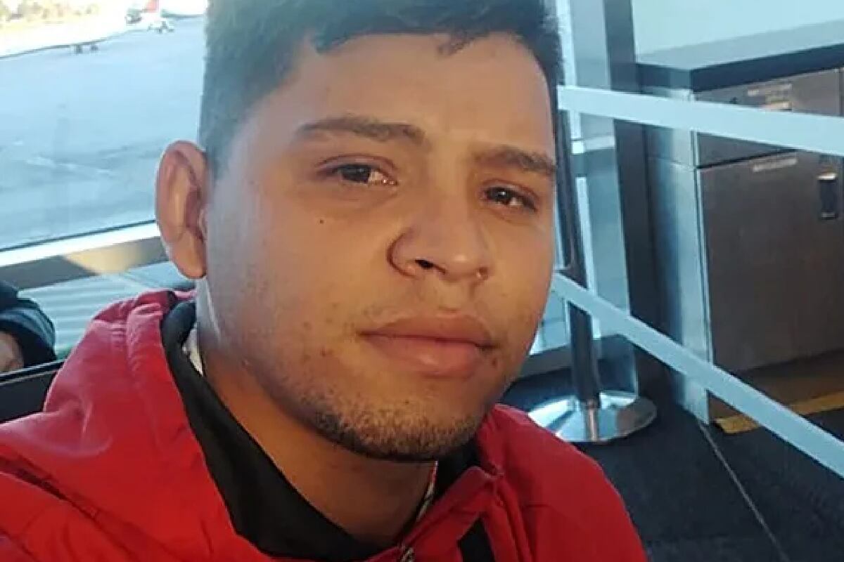 Estados Unidos acusa al migrante venezolano baleado por ICE en Texas de agredir a un agente federal