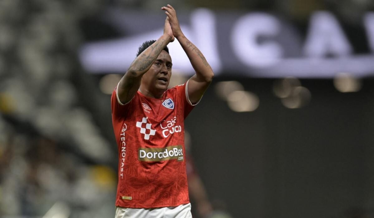 Christian Cueva juega en el Club Cienciano del Cusco. (Foto: AFP)