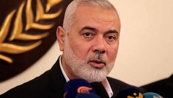 El líder de Hamas, Ismail Haniyeh, ofrece una conferencia de prensa durante su visita a Dar al-Fatwa, la principal autoridad religiosa sunita del Líbano, en Beirut el 22 de junio de 2022. (Foto de ANWAR AMRO / AFP)