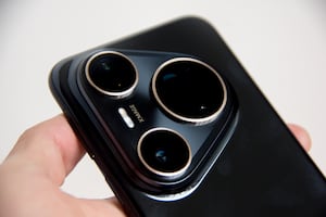Zoom de hasta 100X y un peculiar cambio de cámaras: probamos el Huawei Pura 80 Ultra y este es el resultado