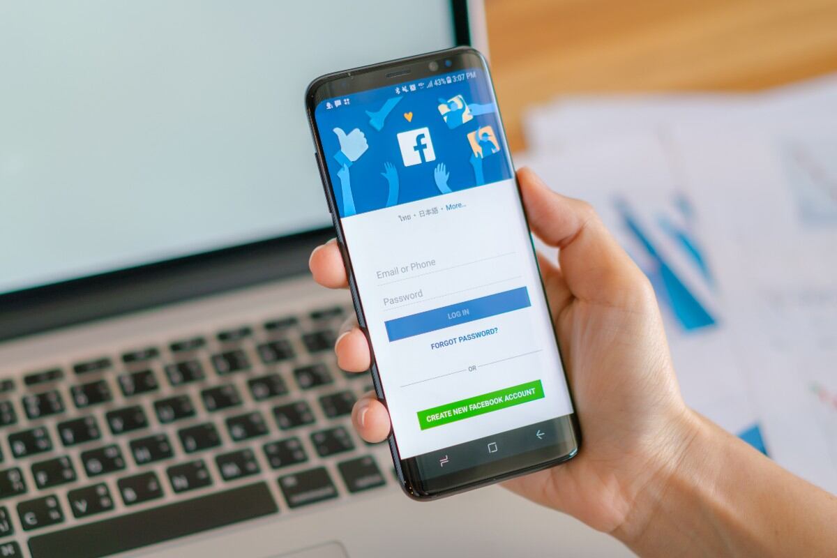 La estafa se concretó cuando el hombre envió tres cheques a una cuenta bancaria en Michigan que estaba bajo el control de Demetria Latimer. (Foto referencial: Freepik)