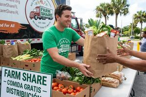 Alimentos gratis en Florida del 04 al 07 de mayo: puntos de distribución, horarios y requisitos