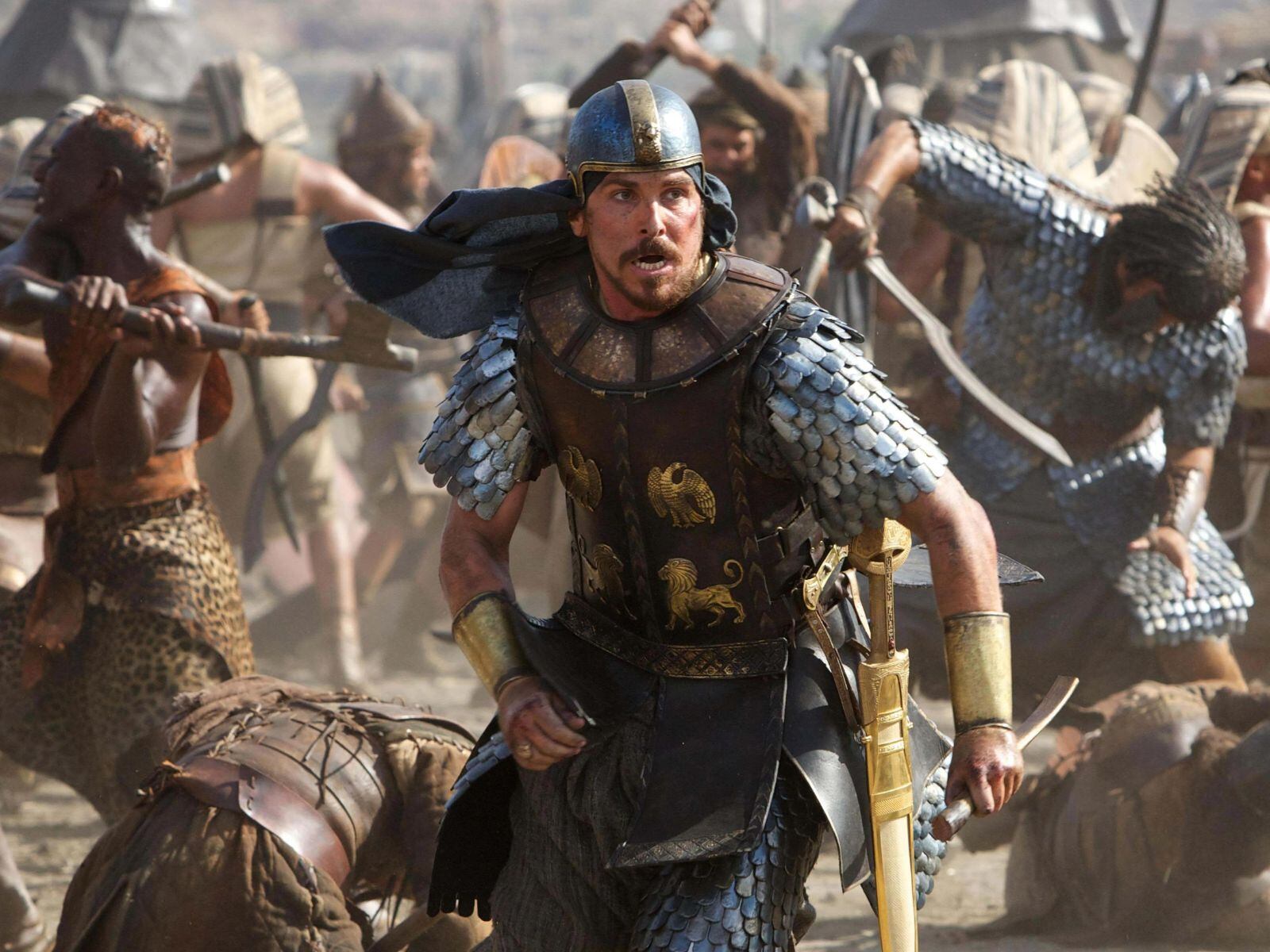 Christian Bale viste la armadura de Moisés en "Exodus: Gods and Kings", película de aventuras en donde lo vemos luchando en más de una oportunidad (Foto: 20th Century Fox)
