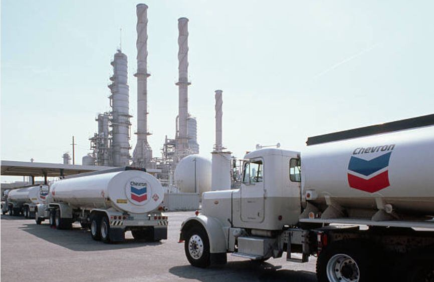 Chevron despedirá a 575 empleados en Houston tras la fusión con Hess. (Foto: Getty Images)