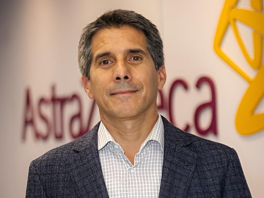 "Queremos que la gente vea a AstraZeneca como una empresa seria, ética y técnica, que pone al paciente al medio", manifiesta Sergio Vélez, country manager de la farmacéutica.