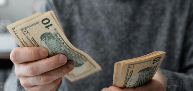 Los beneficios adicionales de SNAP, ¿pueden ser cobrados por indocumentados?