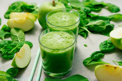 Jugos verdes: 3 recetas para revitalizar y desinflamar tu cuerpo