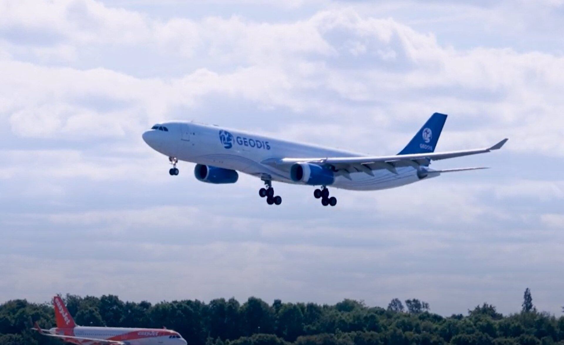 La aviación comercial podría reducir su impacto ambiental, pero se requiere reformas que señala informe de la Universidad de Cambridge. (Foto: europapress.com)