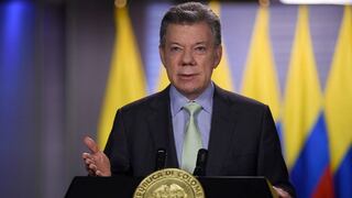 Santos pide cumplir a miembros de las FARC que siguen la paz y reprimir a desertores