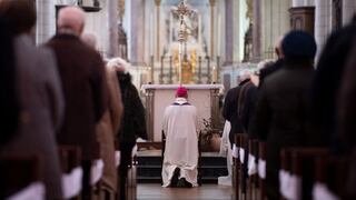 Obispos franceses admiten “responsabilidad” de la Iglesia en casos de pederastia